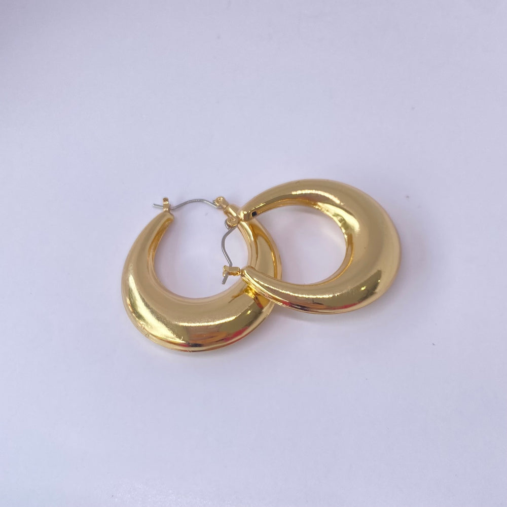 Arracadas Daniela chunky ovaladas con chapa de oro - AMATINA Joyería