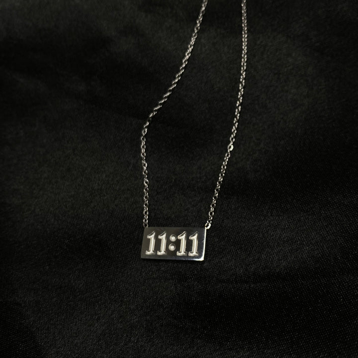 Collar 11:11