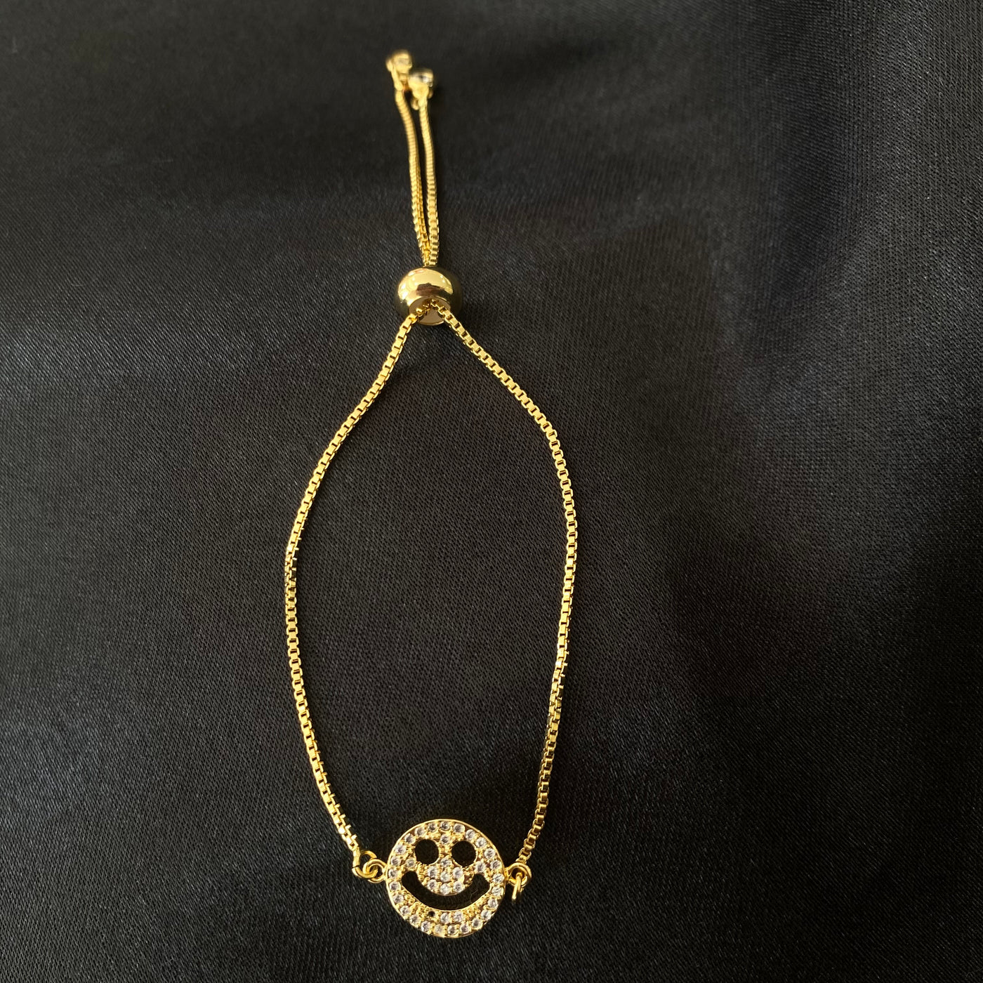 Pulsera ajustable Happy face de oro laminado