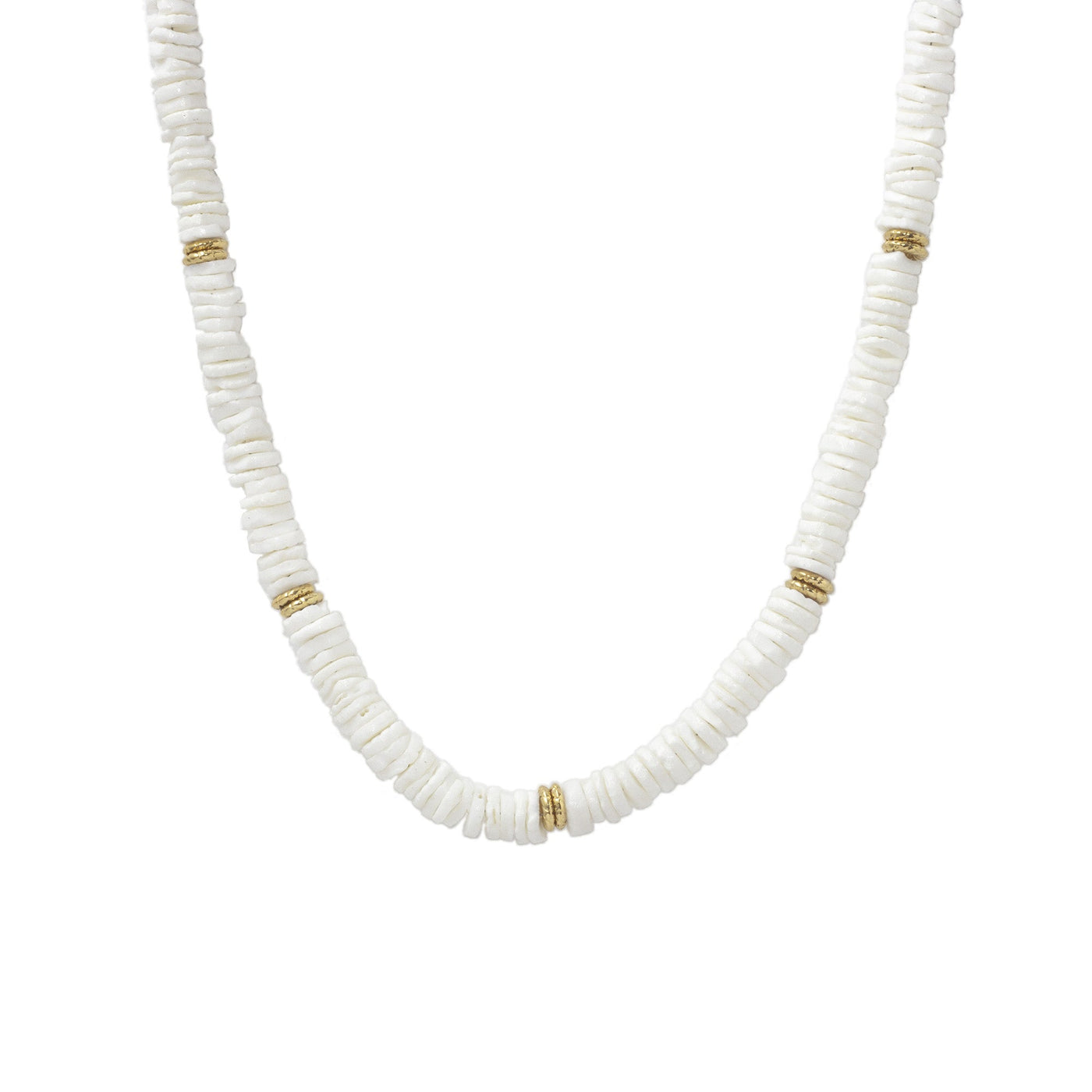 Collar Aloha con concha blanca circular y laminado de oro 18K
