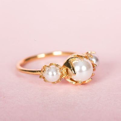 Anillo Capullo triple de plata .925 con perlas Swarovski con chapa de oro de 18K - AMATINA Joyería