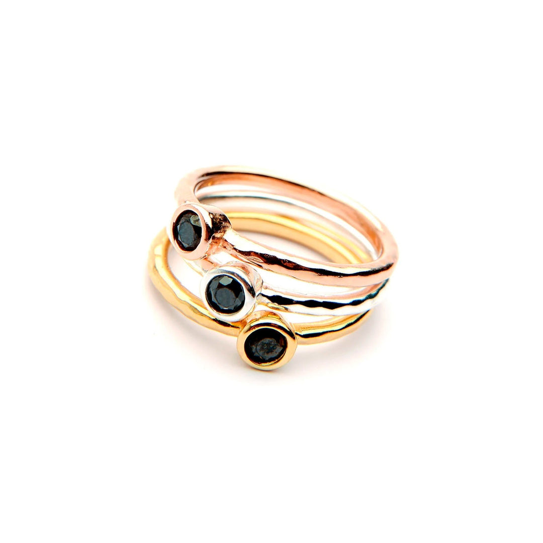 Anillo Destellos de plata .925 con zirconia negra - AMATINA Joyería