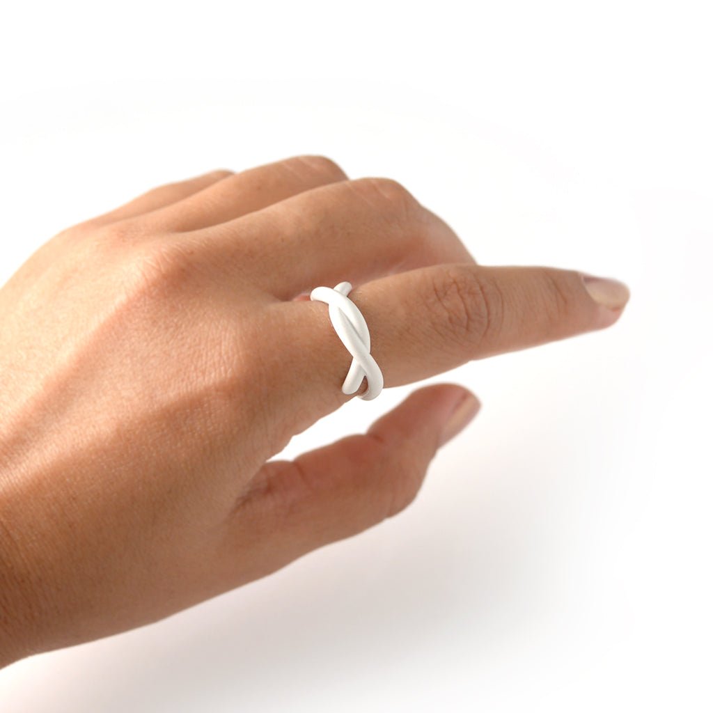 Anillo Nudo de colores - AMATINA Joyería