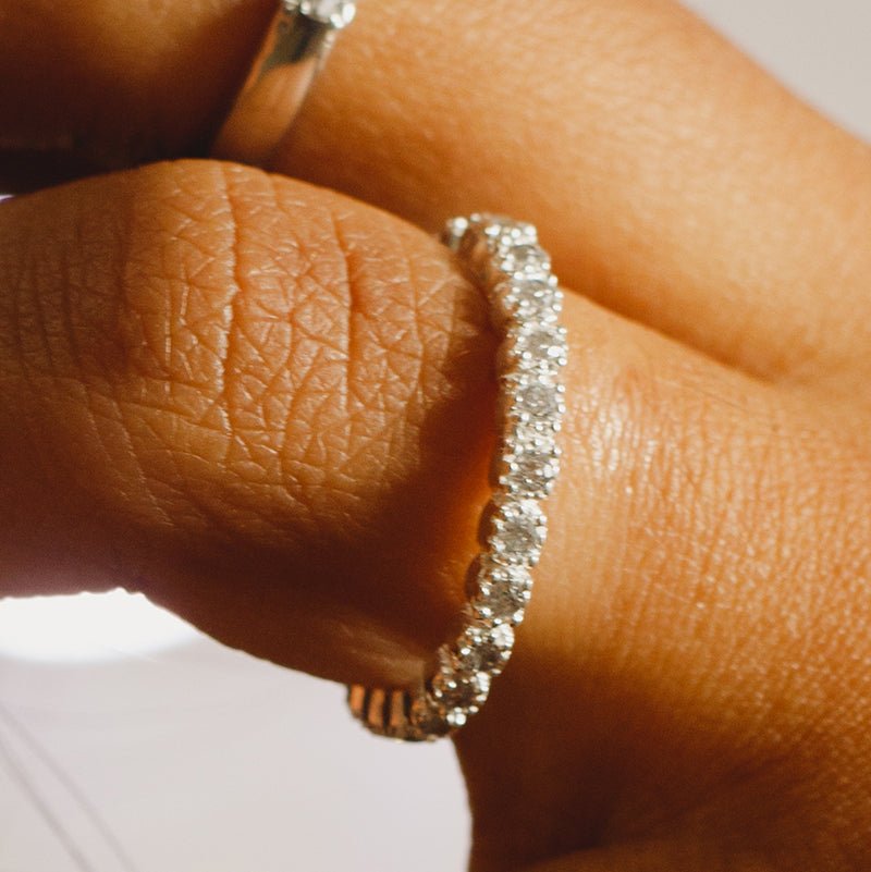 Anillo tipo Churumbela de plata .925 con zirconias - AMATINA Joyería