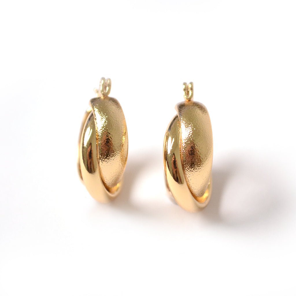 Arracadas Carmen de chapa de oro de 18K - AMATINA Joyería