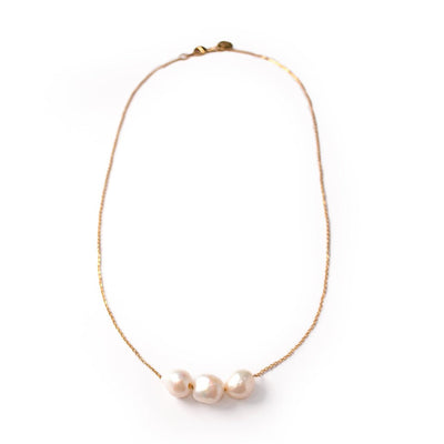 Collar amistad triple con perlas y chapa de oro de 18K - AMATINA Joyería