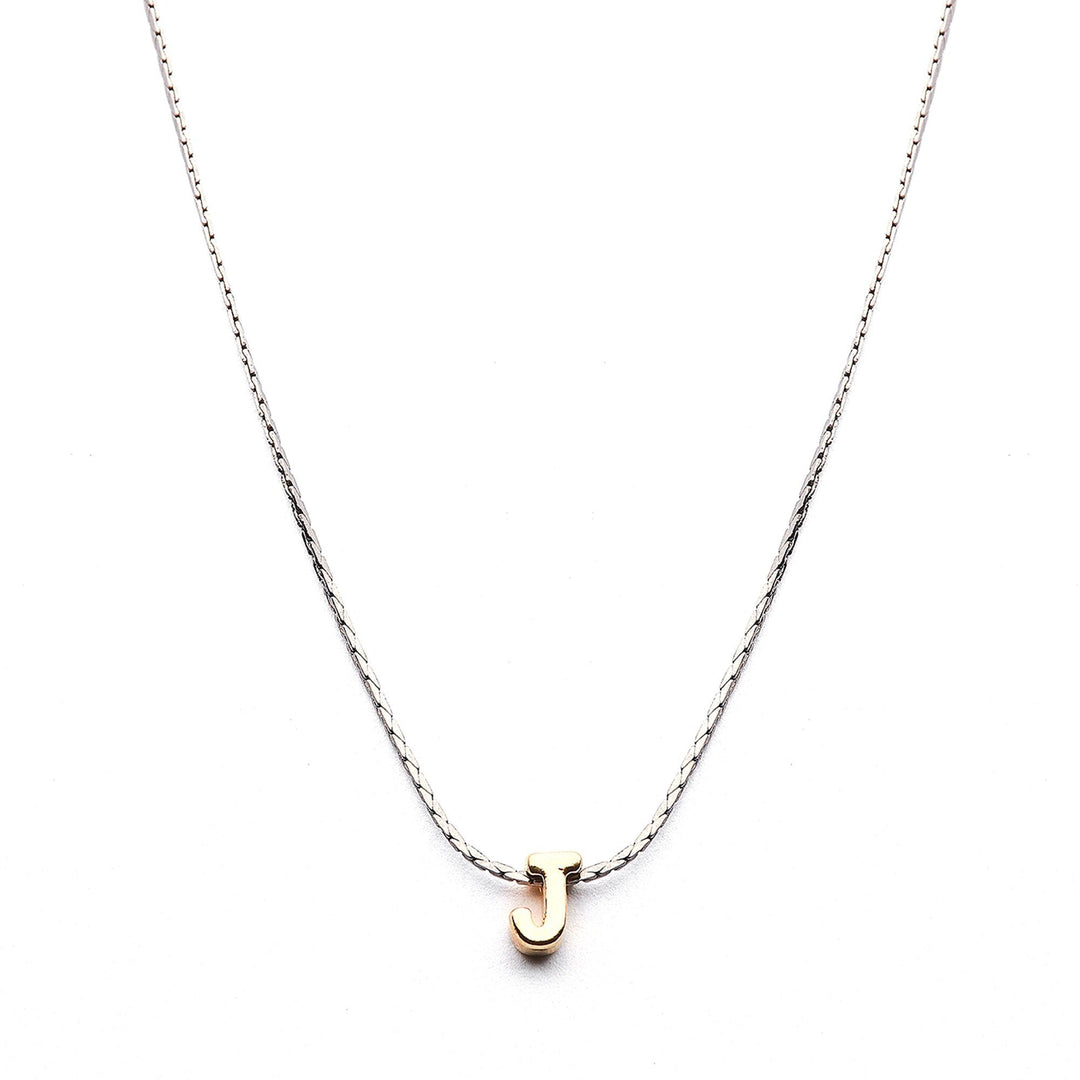 Collar Mundo de Iniciales con cadena bañada en rodio y dije de letra en chapa de oro 24K - AMATINA Joyería