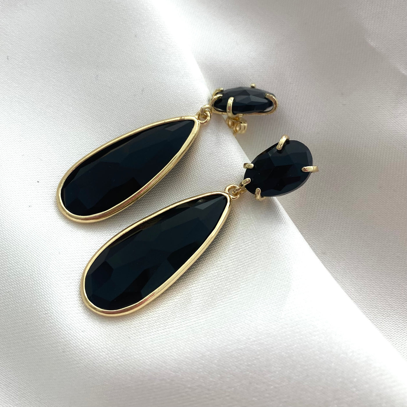 Aretes Petunia de chapa de oro