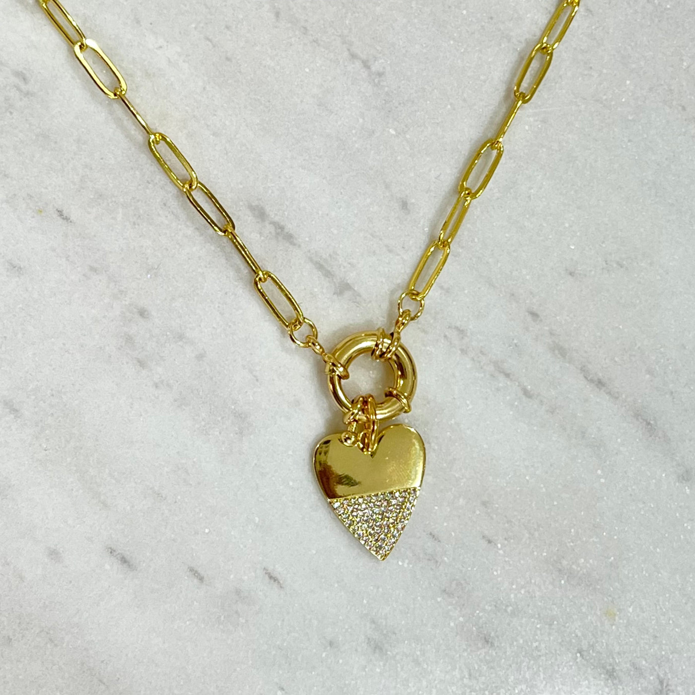Collar San Valentín Vol. 2.1 con broche marinero y corazón con zirconias de oro laminado